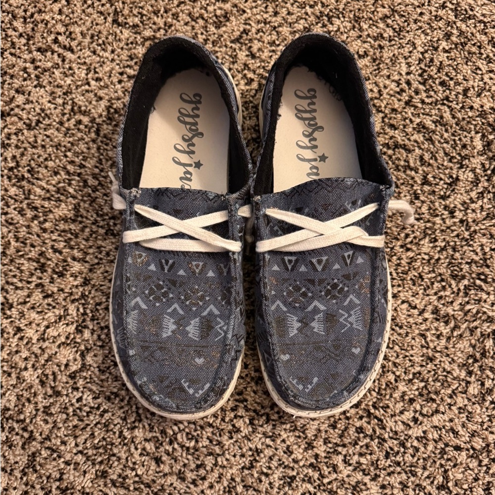 Gypsy Jazz Charcoal Patterned Sneakers